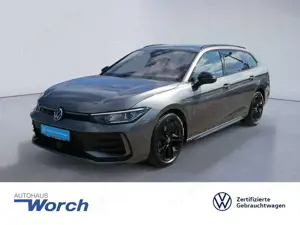 Volkswagen Passat Variant Passat R-Line 2.0 TDI 4MO STHZ+LEDER+AHK+PANO+