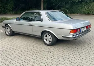 Mercedes-Benz CE 230 coupe Bild 4