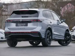 Volkswagen Tiguan R-Line 2,0 l TDI SCR 4MOTION 142 kW (193 Bild 2