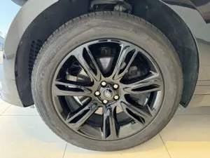 Land Rover Range Rover Velar D200 R-Dynamic S Black Pack LED Bild 4