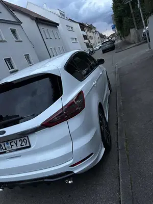 Ford S-Max 2.0 EcoBlue ST-LINE Bild 3