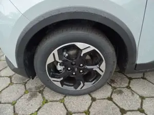 Ford Tourneo Courier 1.0 Ecoboost Active +Winter-Paket Bild 2