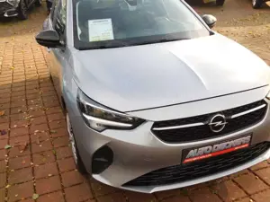 Opel Corsa Opel 1.2 AT 8G Edition