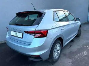 Skoda Fabia Selection DSG SitzheizungSmart link 5 Jahr Bild 3