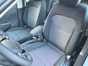 Skoda Fabia Selection DSG SitzheizungSmart link 5 Jahr Bild 4