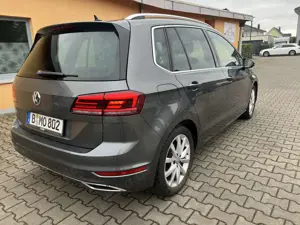 Volkswagen Golf Sportsvan Highline Bild 3