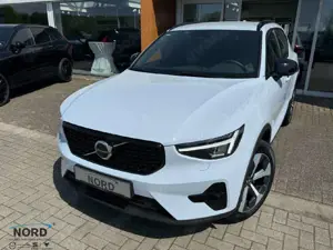 Volvo XC40 Plus Dark 2WD Bild 1
