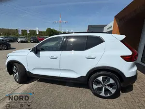 Volvo XC40 Plus Dark 2WD Bild 4