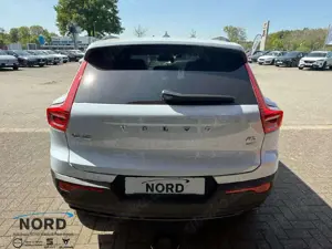 Volvo XC40 Plus Dark 2WD Bild 5