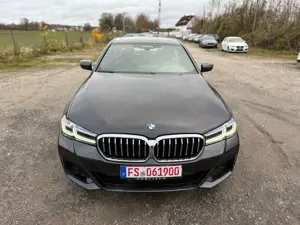BMW 530 D M-Paket / Laser-Licht / Schiebedach