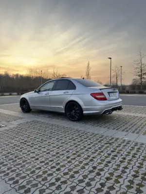 Mercedes-Benz C 350 AVANTGARDE, AMG-Optik, Sportabgasanlage