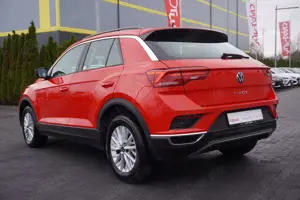 Volkswagen T-Roc 1.5 TSI DSG LED ACC Android Apple PDC DAB Bild 3