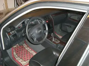 Audi A8 A8 4.2 quattro Bild 4