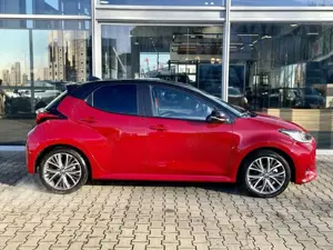 Toyota Yaris Hybrid 130 1.5 VVT-i Style Plus Bild 4