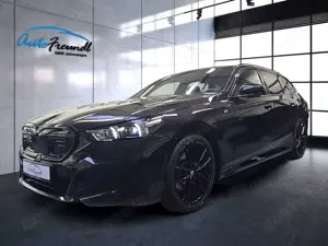 BMW 520 d xDrive M Sport *Pano*20Zoll*Autob.*AHK*Stan