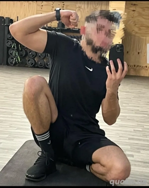 Schwuler Mann sucht Partner, Interessenten melden sich bitte. Ich bin offen für Gespräche auf Basis 