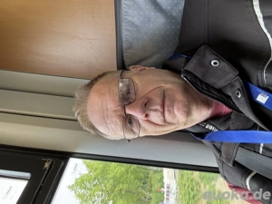 vielseitig interessiert, lebensmutig, zuverlässig, bodenständig