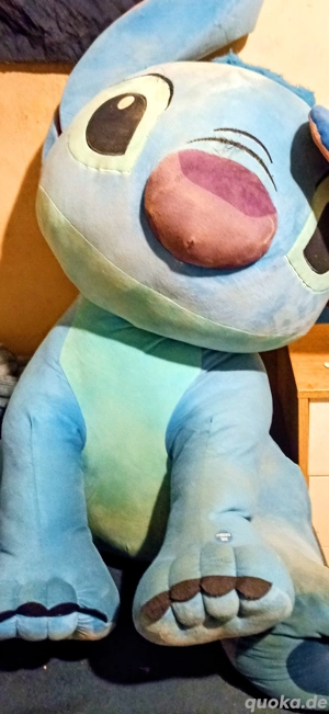riesengroßes Kuscheltier