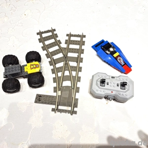 Lego Sachen aus Restfund Siehe dazu das Foto-Weiche f. Zug-Auto--Kontroler f. Batterien-Kl. Flugopje