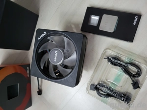 AMD Ryzen 7 2700X Prozessor plus CPU Kühler Bild 2