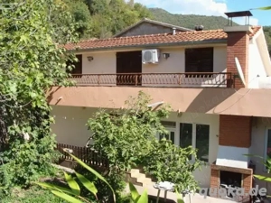 Haus 144m2 Grund 630m2 Strand 1000m. Herzeg Novi