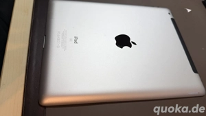 iPad 2   32 GB   Wi Fi + Cellular - Guter Zustand Bild 3
