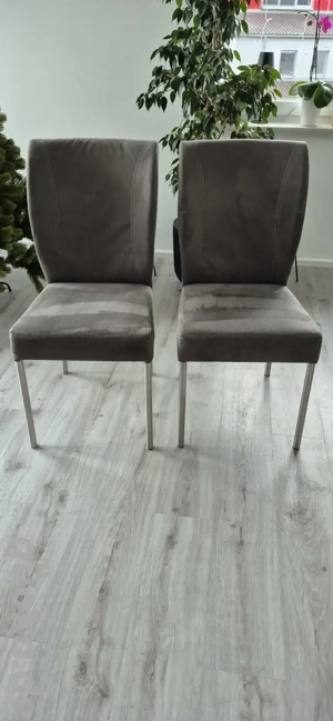 4 graue Esszimmer Stühle 