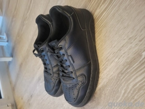 Ein paar schöne Damen Schuhe. 