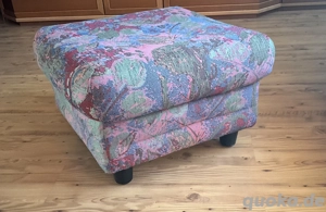 Sitzhocker, gemustert