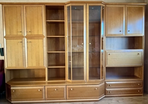 Wohnzimmerschrank Kirschbaum mit Glasvitrine