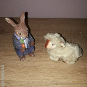 kleiner Osterhase und kleines Lamm 