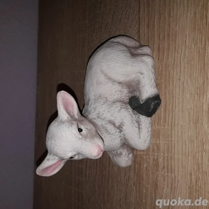 kleines liegendes Lamm  