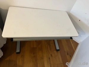 Paidi Höhenverstellbarer Schreibtisch für Kinder in Buche, Gestell aus Metall, mit ausziehbarer Schu