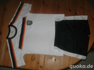 Trikot Kurzarm, kurze Hose und Stumpen, Gr. 164