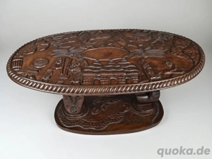 Handgeschnitzter afrikanischer Massivholz-Tisch (Unikat)