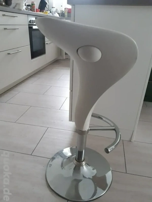 Barhocker zu verkaufen.
