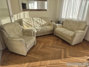 Dreiteilige Sitzgruppe