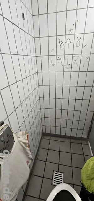 Diene im 88518 als Lustojekt und WC.