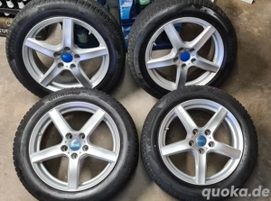 Winterreifen Komplettset 215 55 R17 mit Alufelgen.