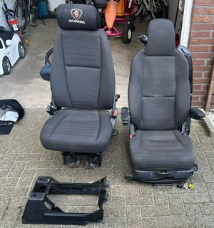 Scania LKW Sitz Fahrer +  Beifahrersitz