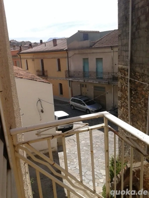 Reihenhaus im historischen Zentrum von Lodé   85 m , renovierungsbedürftig