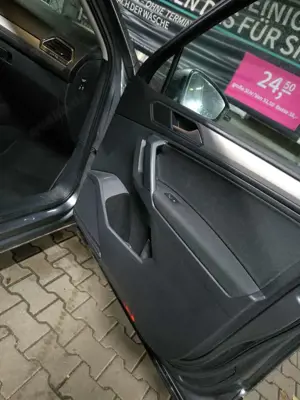 Volkswagen Tiguan Allspace Tiguan Allspace Diesel 2.0 TDI SCR DSG Comfortline Bild 4