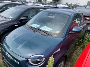 Fiat 500e MY23 118PS 42kWh KLIMA*CARPLAY*TEMPOMAT*DAB