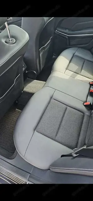 Mercedes-Benz E 400 7G-TRONIC Avantgarde Bild 2