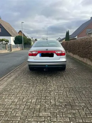 SEAT Toledo Toledo 1.6 16V Tempic Bild 2