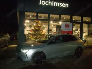 Opel Astra Elegance AHK 8-fach bereift ALU 17" Nebel LED