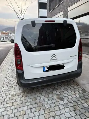 Citroen Berlingo XL PureTech 110 FEEL | Keyless | Carplay | Navi Bild 4