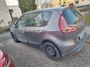 Renault Scenic 2.0 16V 140 CVT Dynamique Bild 2