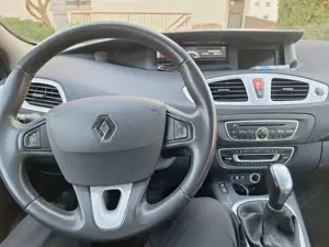 Renault Scenic 2.0 16V 140 CVT Dynamique Bild 3