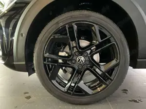 Volkswagen Taigo 1.5 TSI DSG R-Line Sale Bild 2